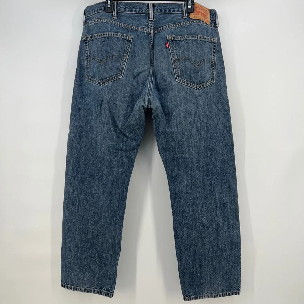 Levis 505 Regular Fit Straight Leg Jeans Mens 38x30 Medium Wash Blue Cotton‎